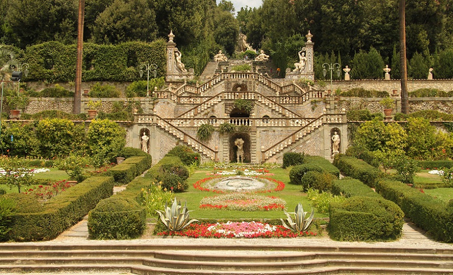 Villa Garzoni, giardini